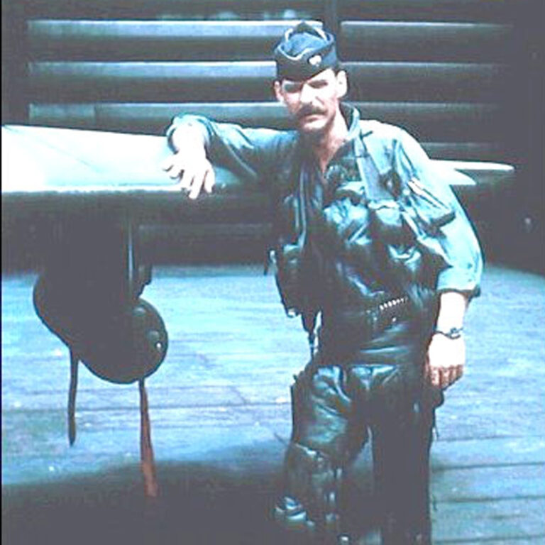 Salute To Veterans Featuring Dick Rutan and Brig Gen Charles Boyd | EAA ...